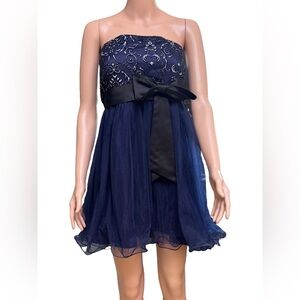 Elegant Navy Strapless Puffy Dress with Black Bow, Sequins and Tulle Overlay